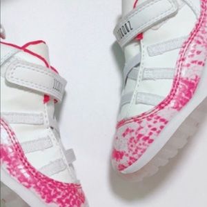 Jordan 11 girls retro white/pink